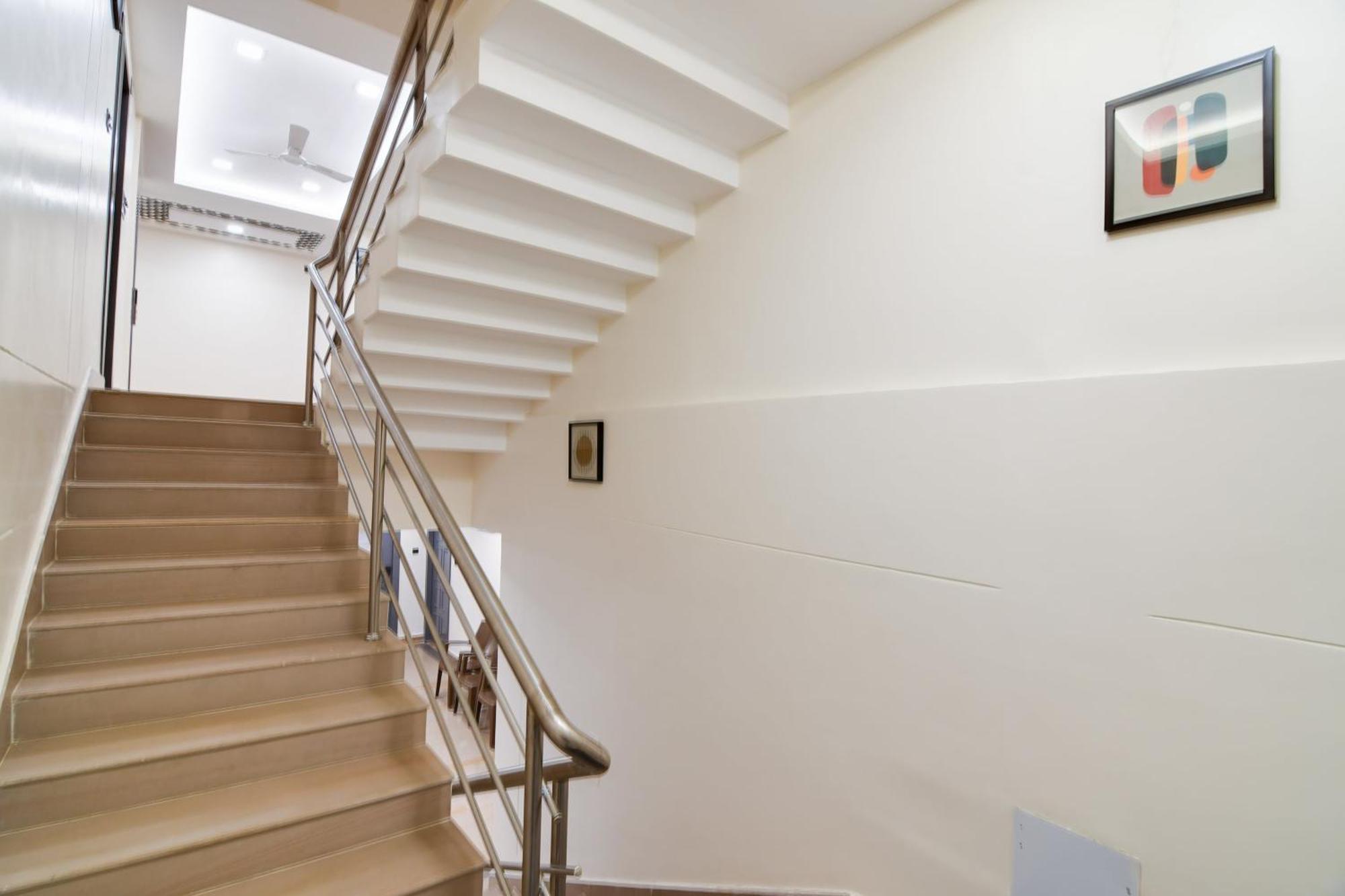 Super Townhouse Oak Sayhallo Ecstasy Bhubaneswar Zewnętrze zdjęcie